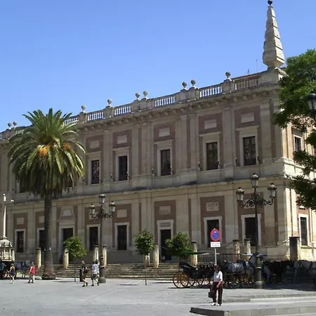 Entero De 170m2 A 1 Min De La Catedral Lejlighed