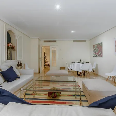 Entero De 170m2 A 100 Metros De La Catedral Apartamento *