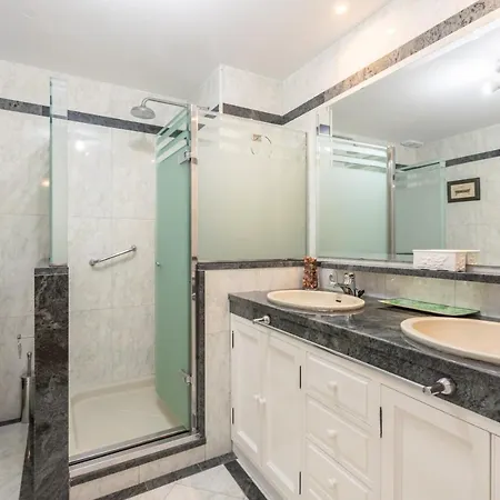 Entero De 170m2 A 100 Metros De La Catedral Apartamento