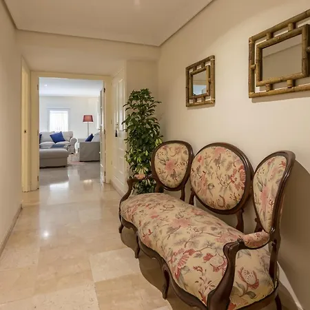 Apartamento Entero De 170m2 A 100 Metros De La Catedral