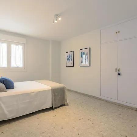 Apartamento Entero De 170m2 A 100 Metros De La Catedral *
